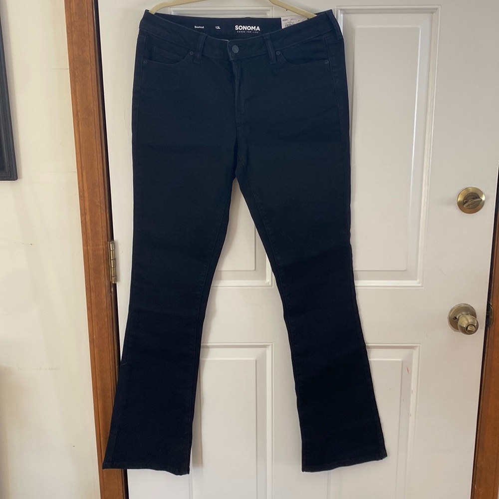 New with tags black jeans